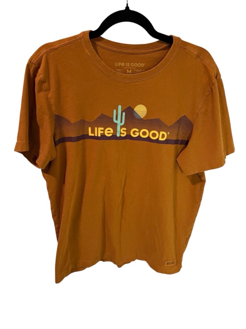 Life is Good Men Crusher Lite T shirt Cactus Mountain Brown Orange Medium